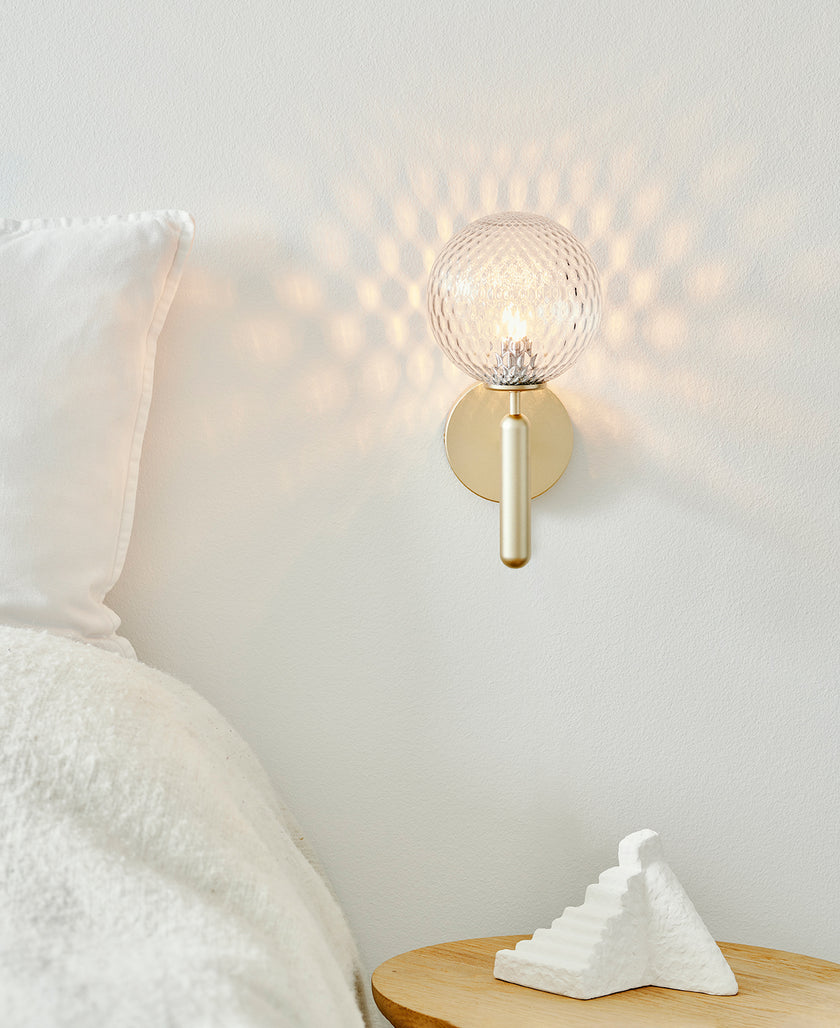 Miira Wall Lamp