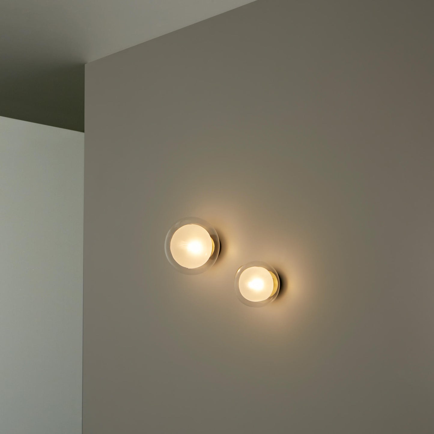 Nabila Wall Lamp