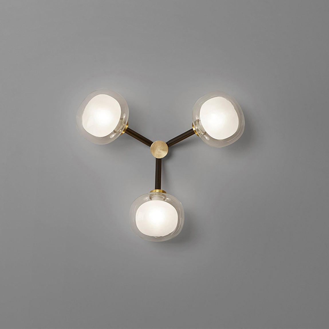 Nabila Wall Lamp