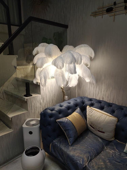 Lampadaire en laiton plume d'autruche