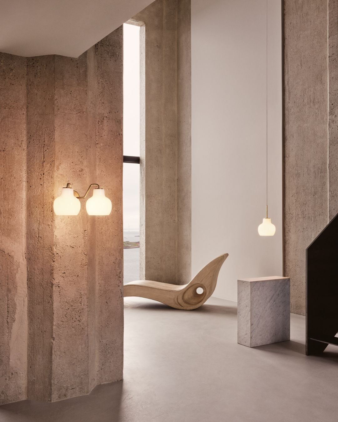 Ring Crown Wall Lamp